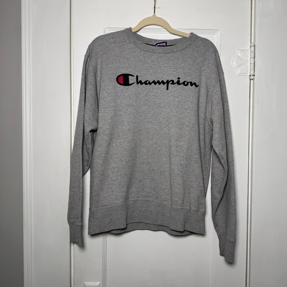 Champion Tops - Champion Vintage Classic Gray Crewneck Sweatshirt Athleticwear Medium